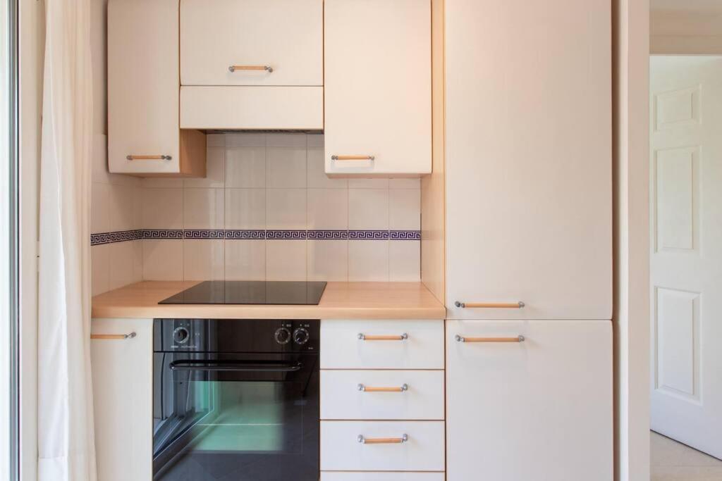 Apartment L34 Hermes Terrace Parking Ac 2mins Sea